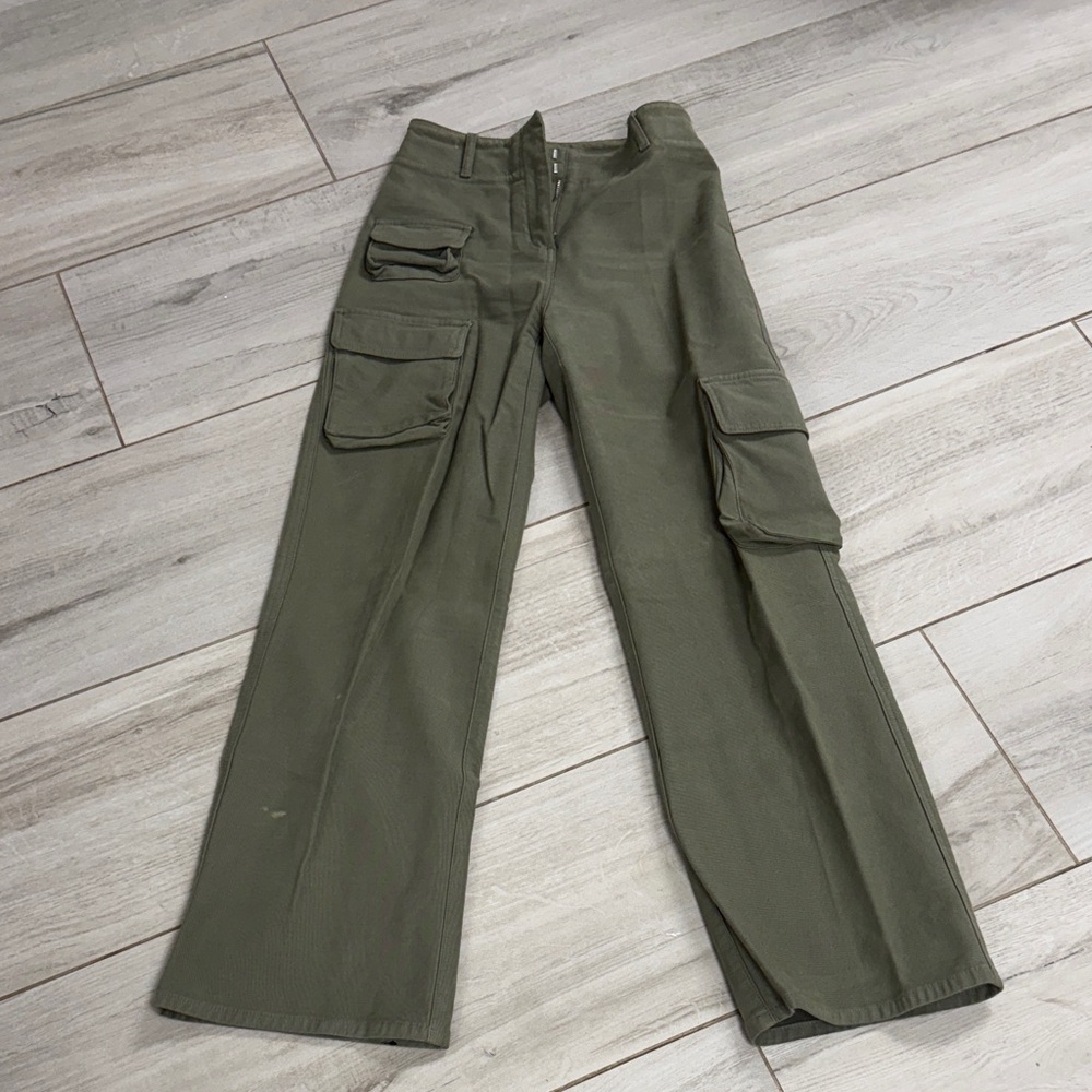 Aritzia Wilfred cargo pants